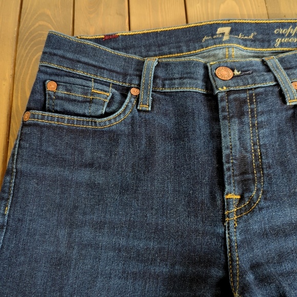 7 for all Mankind Cropped Gwenevere Jeans - Picture 4 of 14